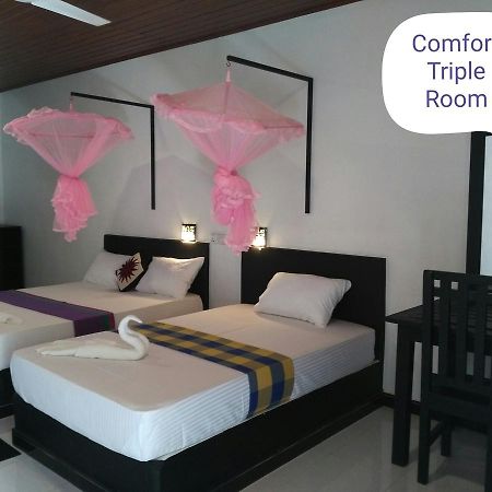 Golden Beach Inn Trincomalee Eksteriør bilde