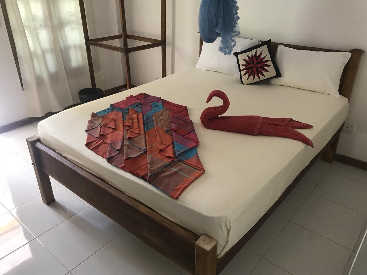 Golden Beach Inn Trincomalee Eksteriør bilde